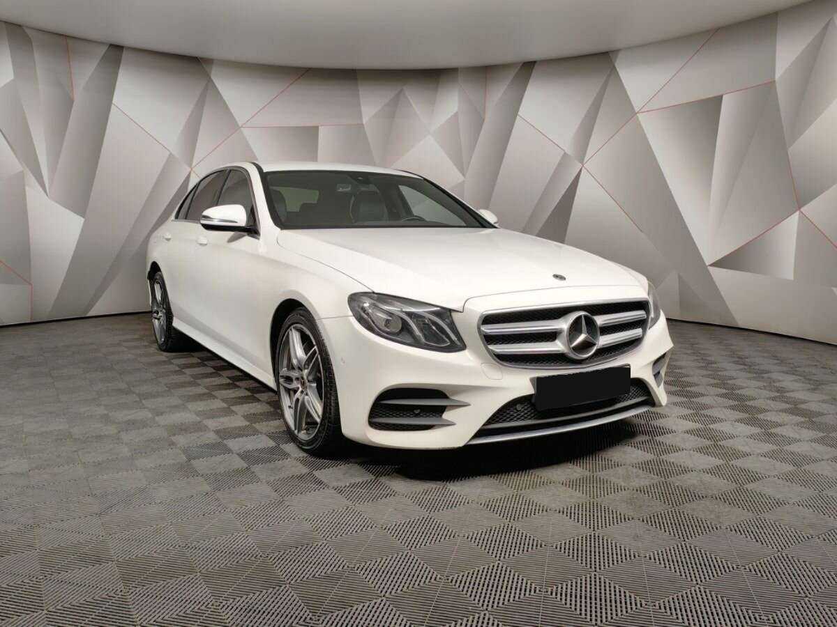 Mercedes-Benz E-Класс с пробегом — 2020 год. Фото: #2