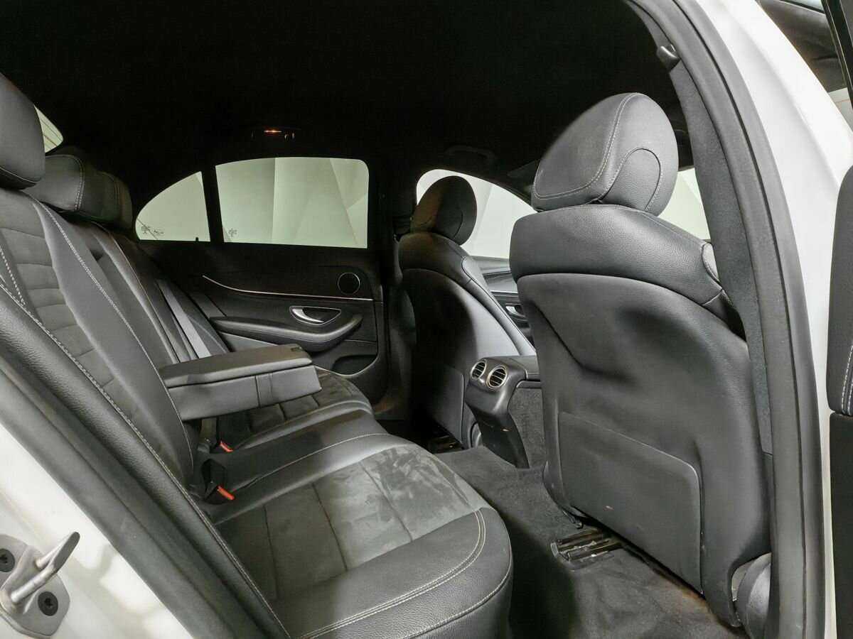 Mercedes-Benz E-Класс с пробегом — 2020 год. Фото: #11