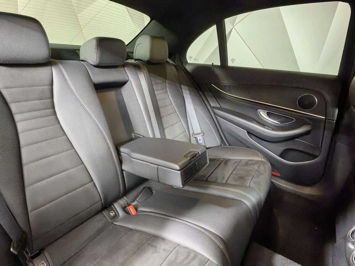 Mercedes-Benz E-Класс с пробегом — 2020 год. Фото: #12