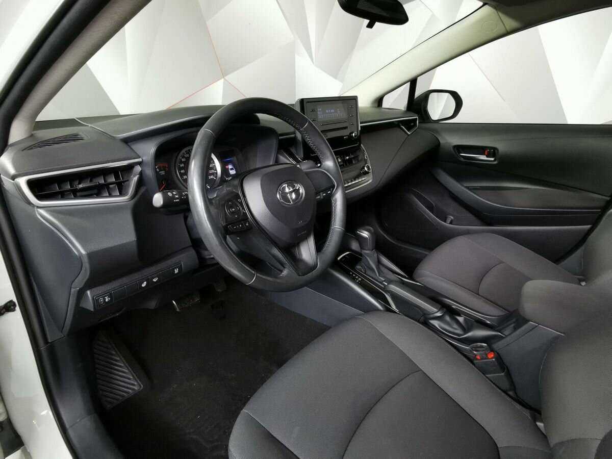 Toyota Corolla с пробегом — 2019 год. Фото: #13