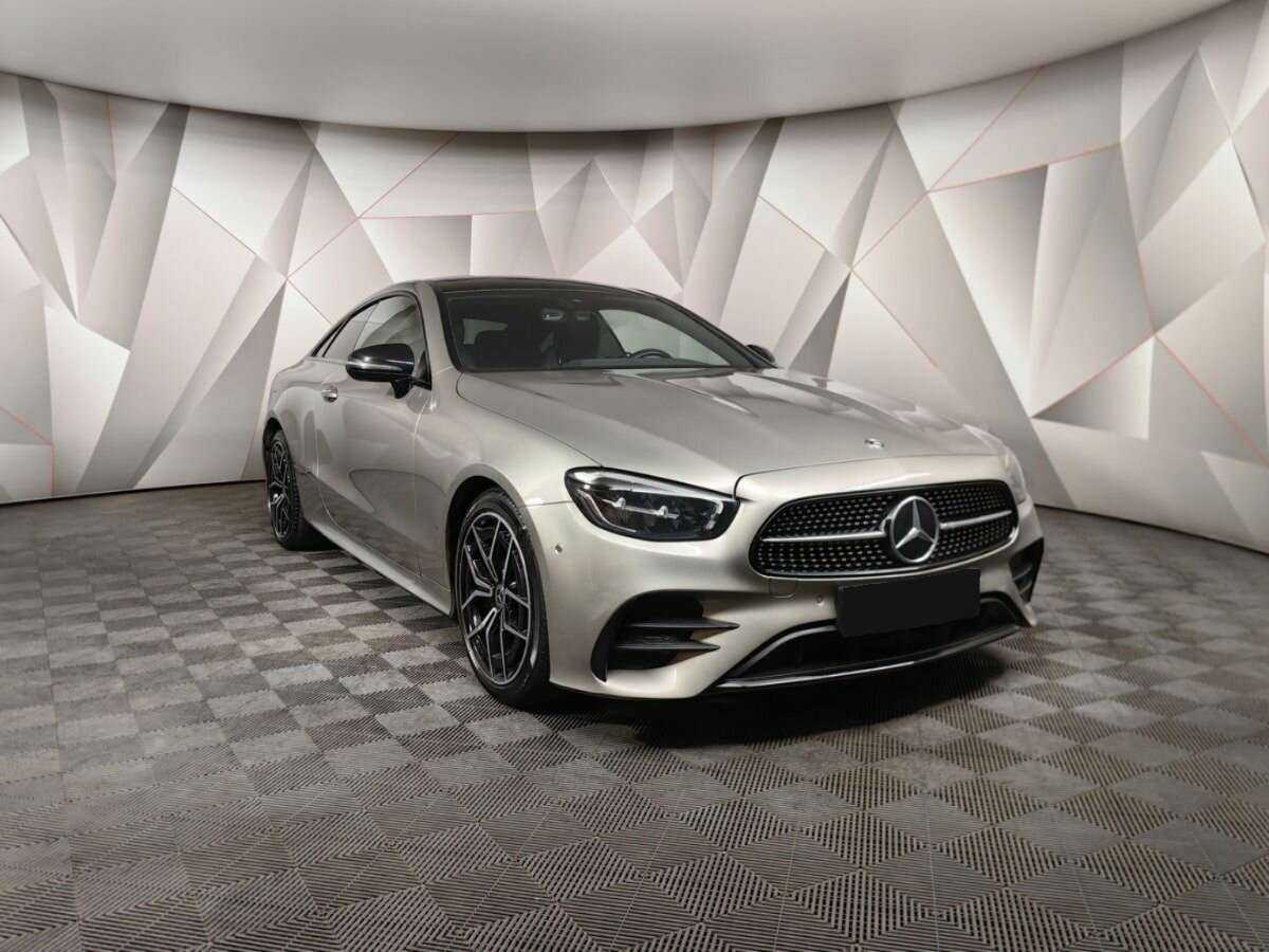 Mercedes-Benz E-Класс с пробегом — 2020 год. Фото: #2