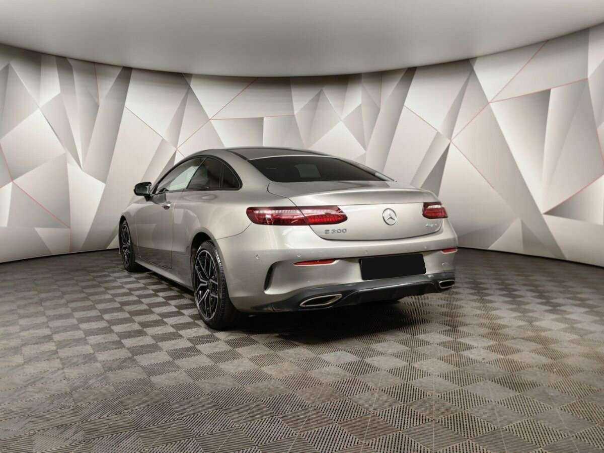 Mercedes-Benz E-Класс с пробегом — 2020 год. Фото: #3