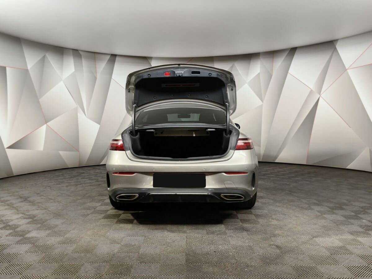 Mercedes-Benz E-Класс с пробегом — 2020 год. Фото: #8