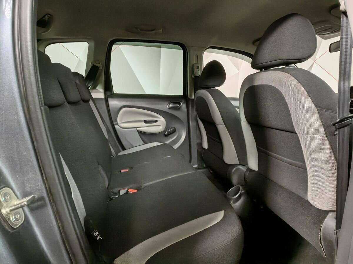 Citroen C3 Picasso с пробегом — 2011 год. Фото: #11