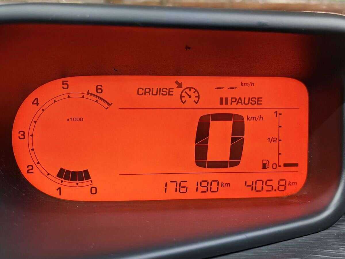 Citroen C3 Picasso с пробегом — 2011 год. Фото: #15