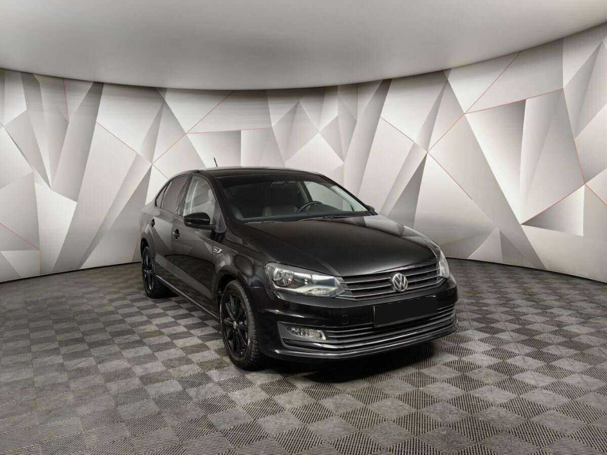 Volkswagen Polo с пробегом — 2018 год. Фото: #2