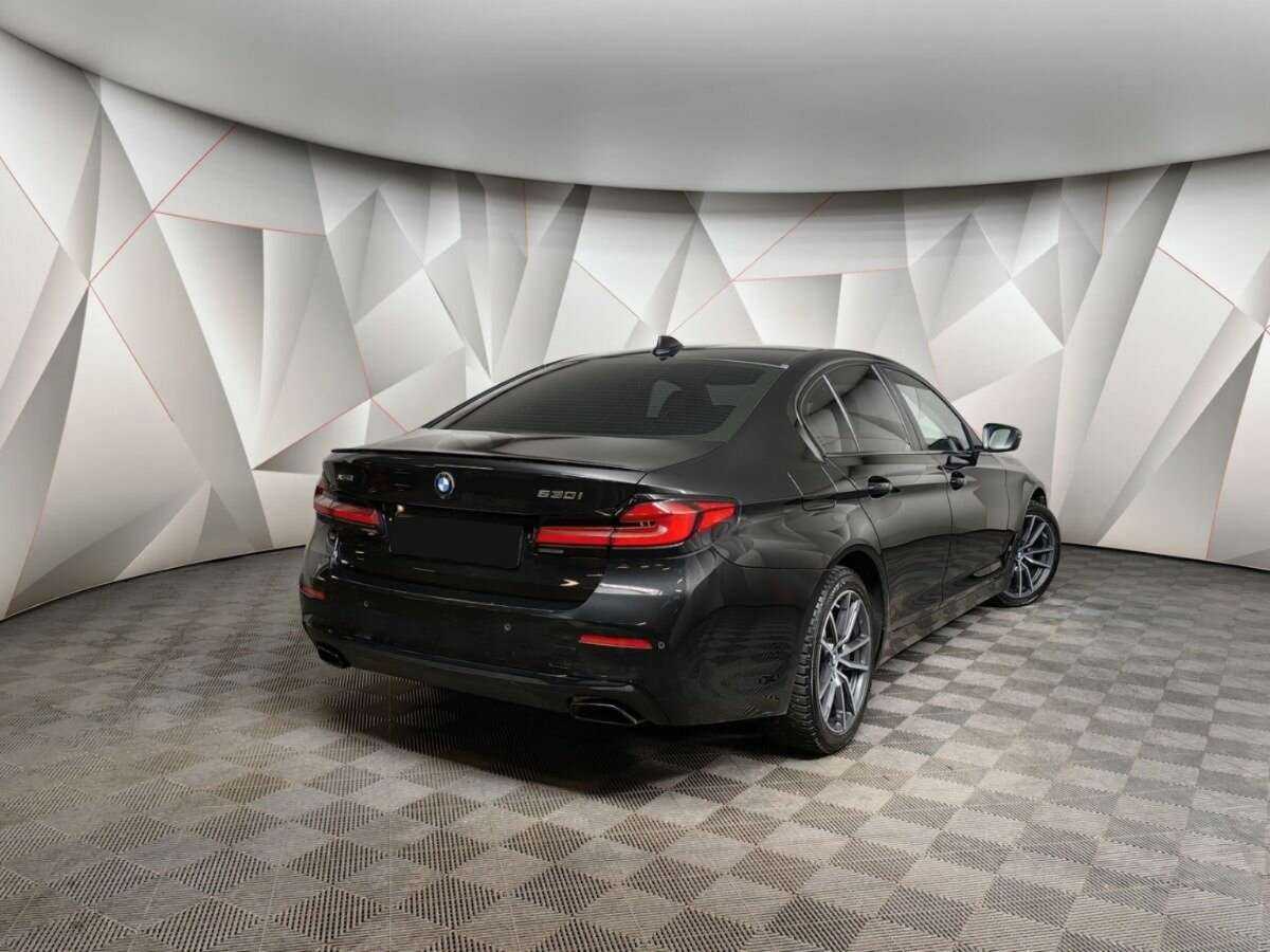 BMW 5 серии с пробегом — 2020 год. Фото: #1