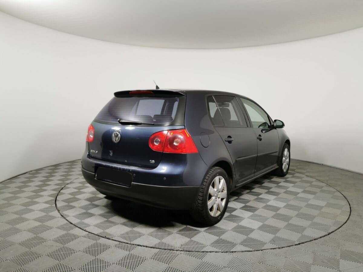 Volkswagen Golf с пробегом — 2007 год. Фото: #1