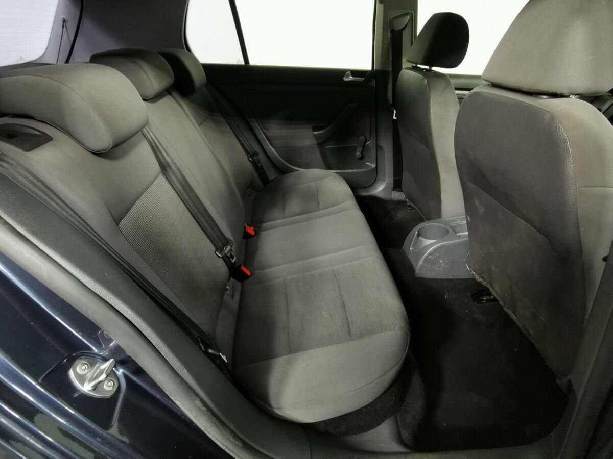 Volkswagen Golf с пробегом — 2007 год. Фото: #11