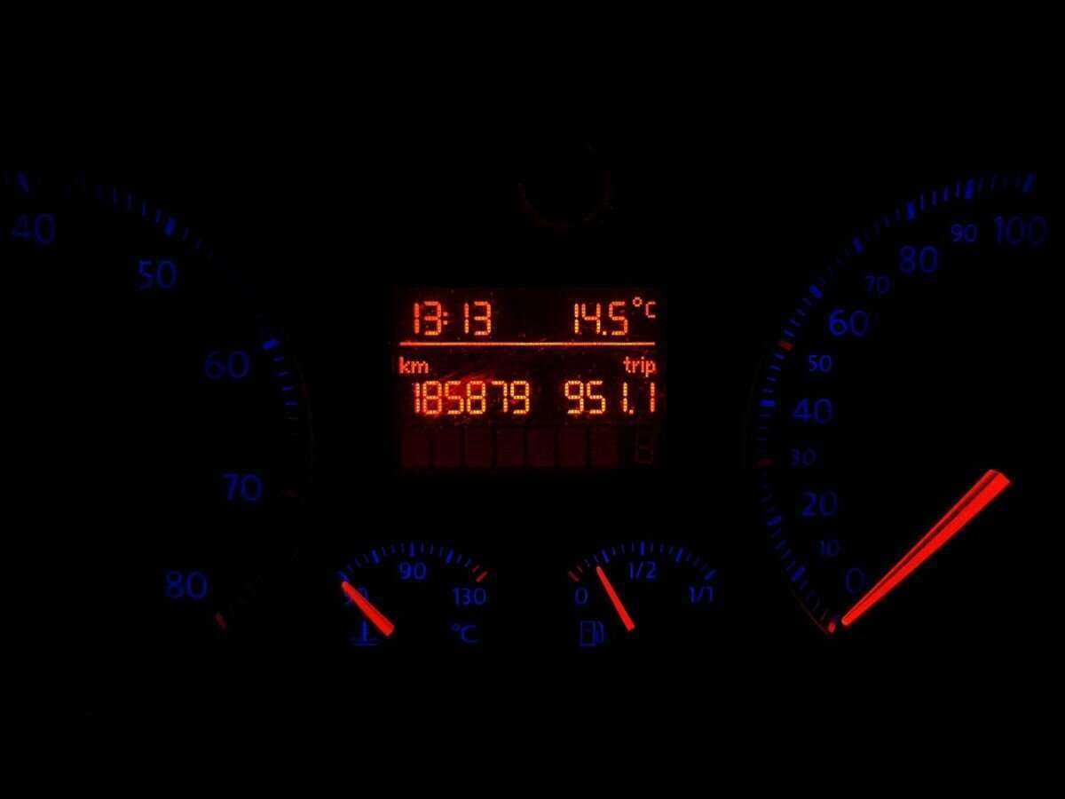 Volkswagen Golf с пробегом — 2007 год. Фото: #15