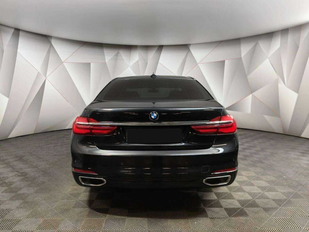 BMW 7 серии с пробегом — 2017 год. Фото: #7