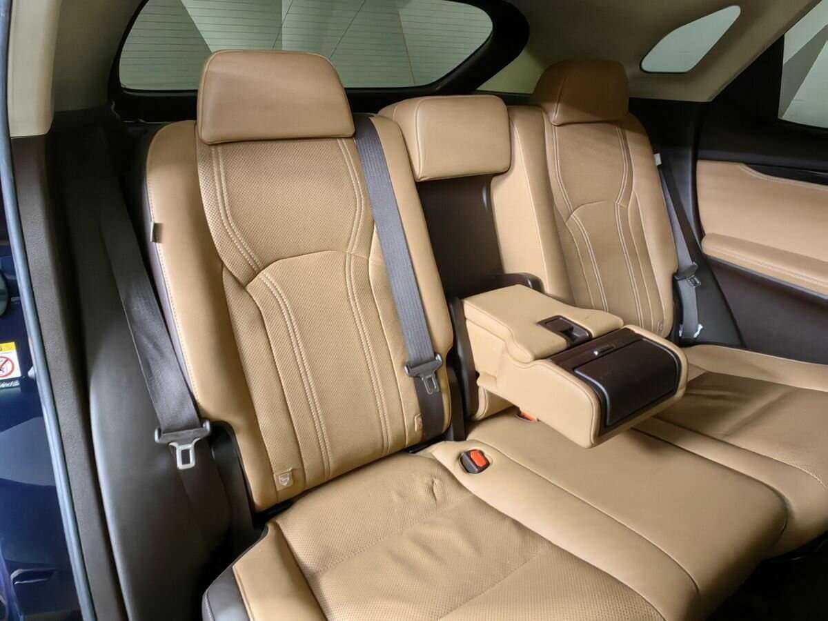 Lexus RX с пробегом — 2018 год. Фото: #12