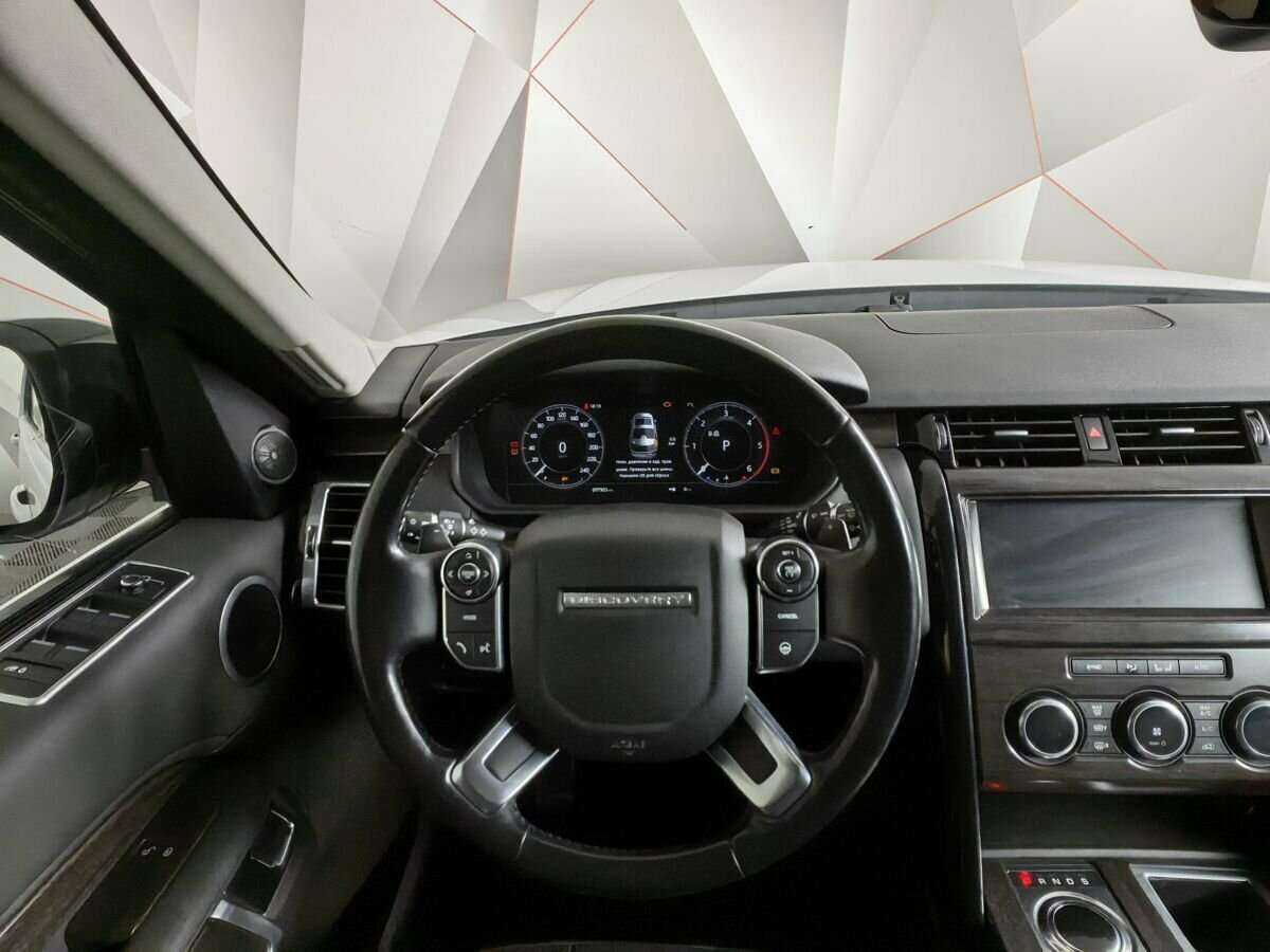 Land Rover Discovery с пробегом — 2018 год. Фото: #14