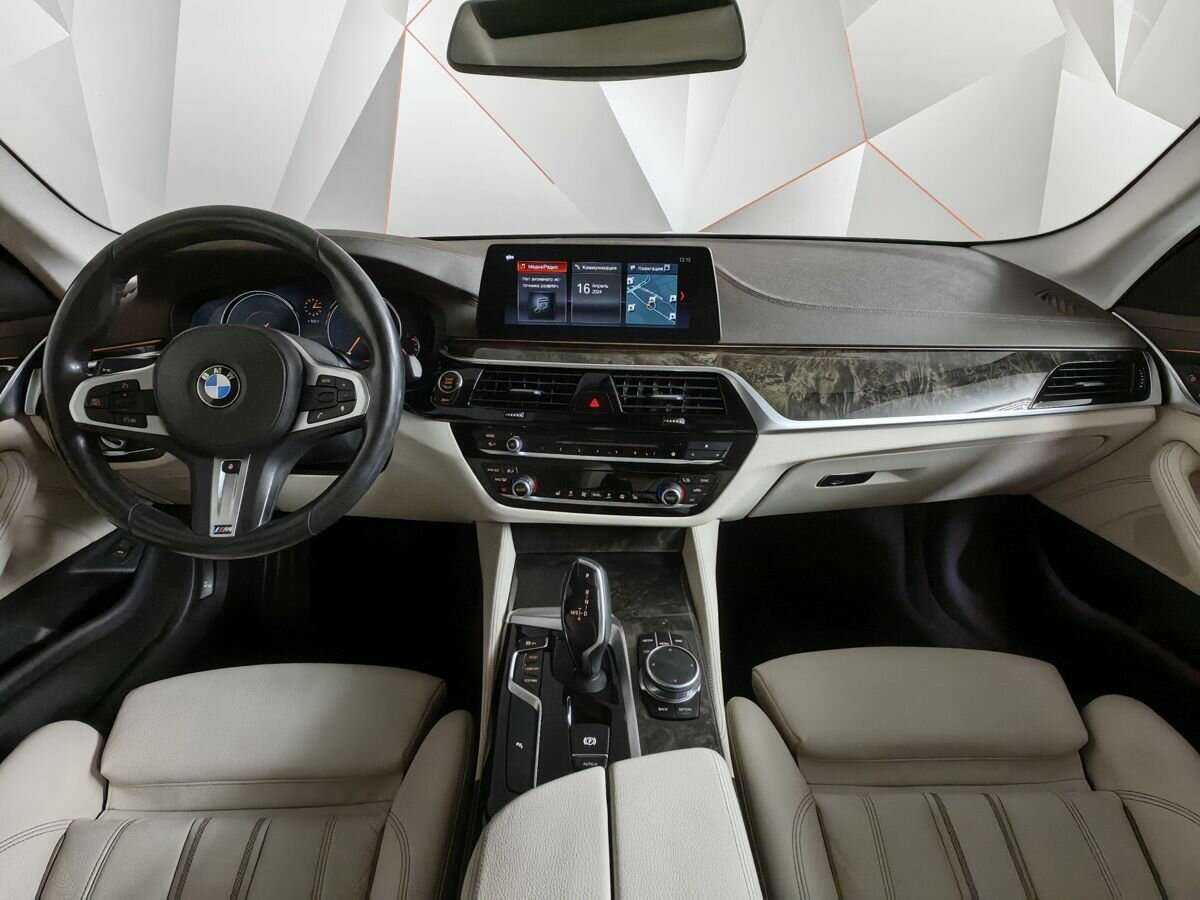 BMW 5 серии с пробегом — 2017 год. Фото: #9
