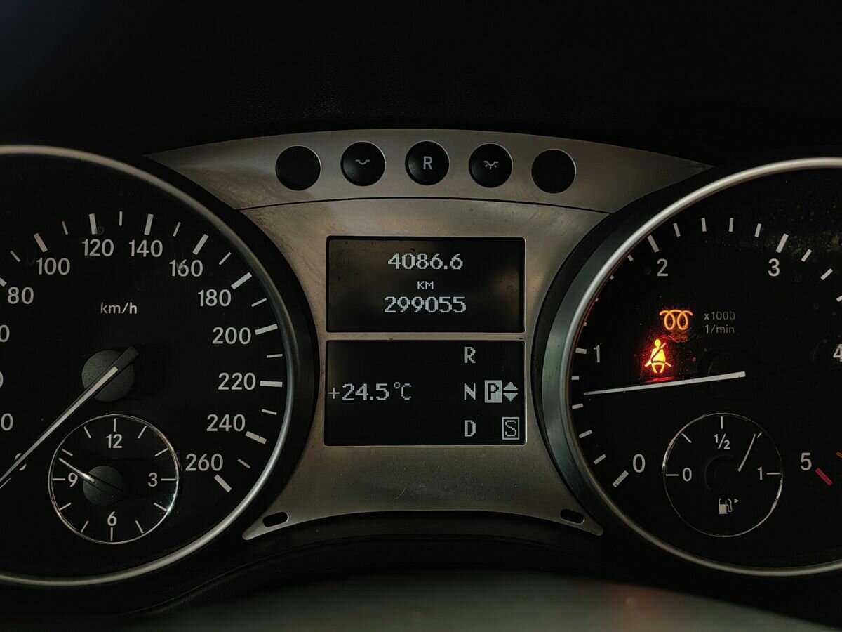 Mercedes-Benz M-Класс с пробегом — 2007 год. Фото: #16