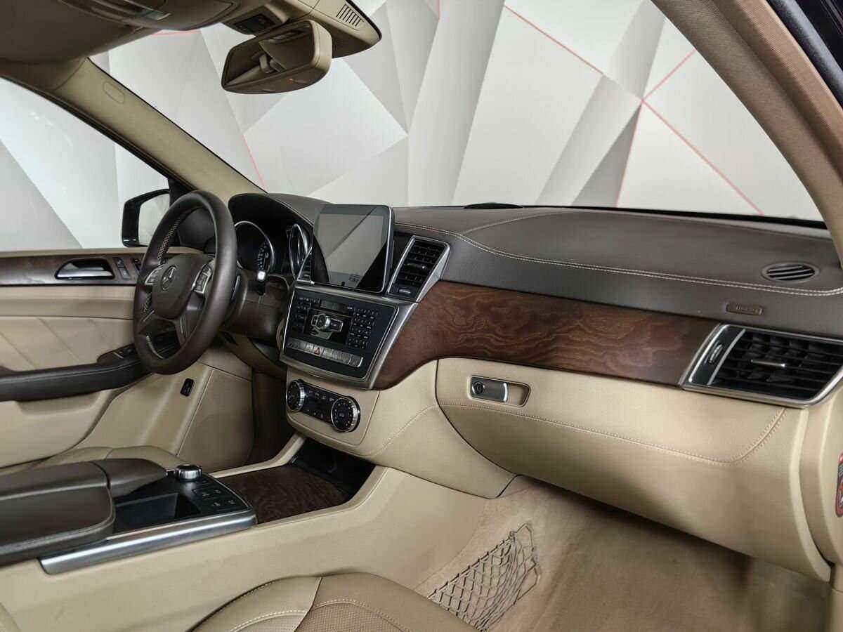 Mercedes-Benz GL-Класс с пробегом — 2015 год. Фото: #8