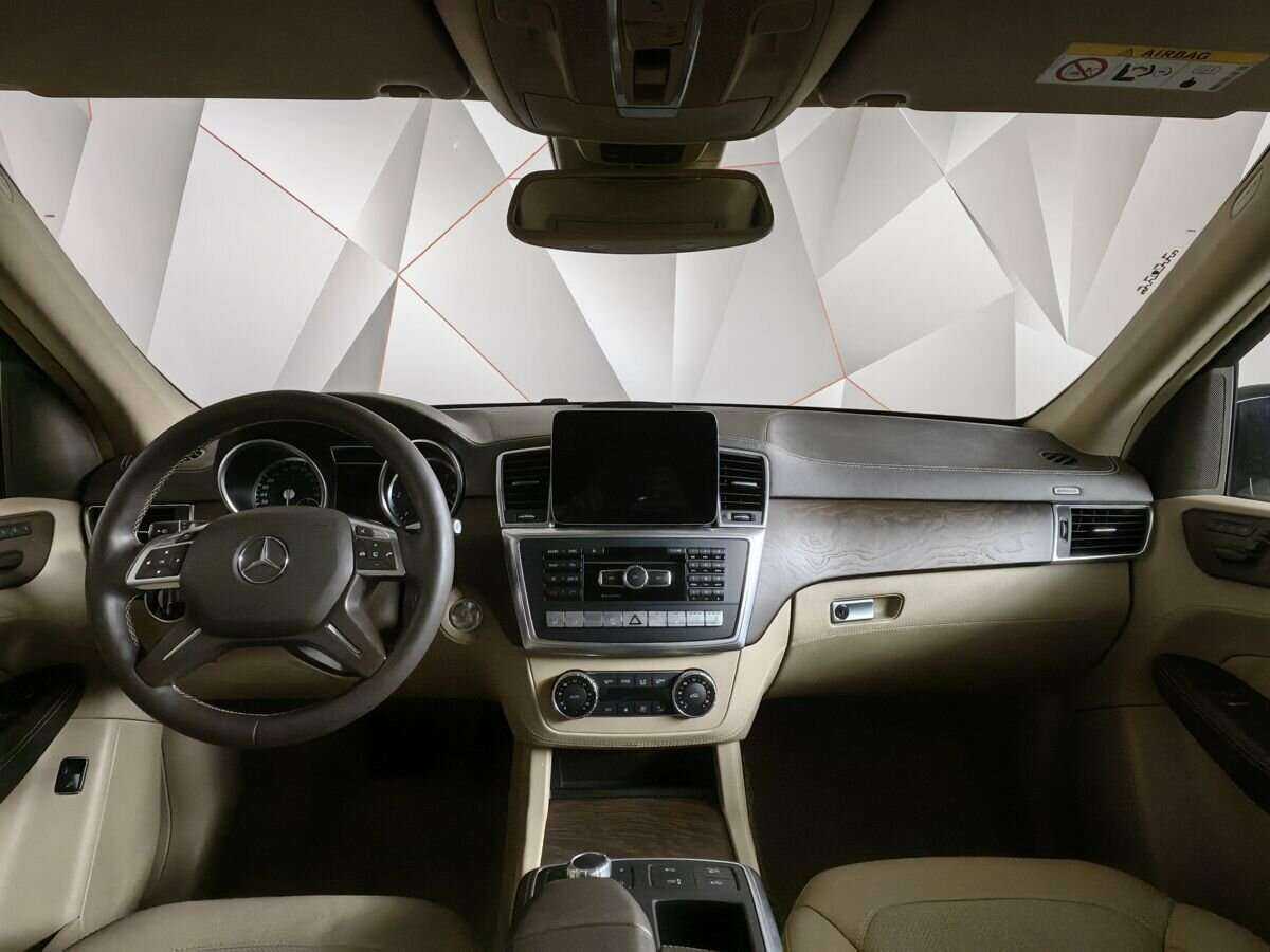 Mercedes-Benz GL-Класс с пробегом — 2015 год. Фото: #9