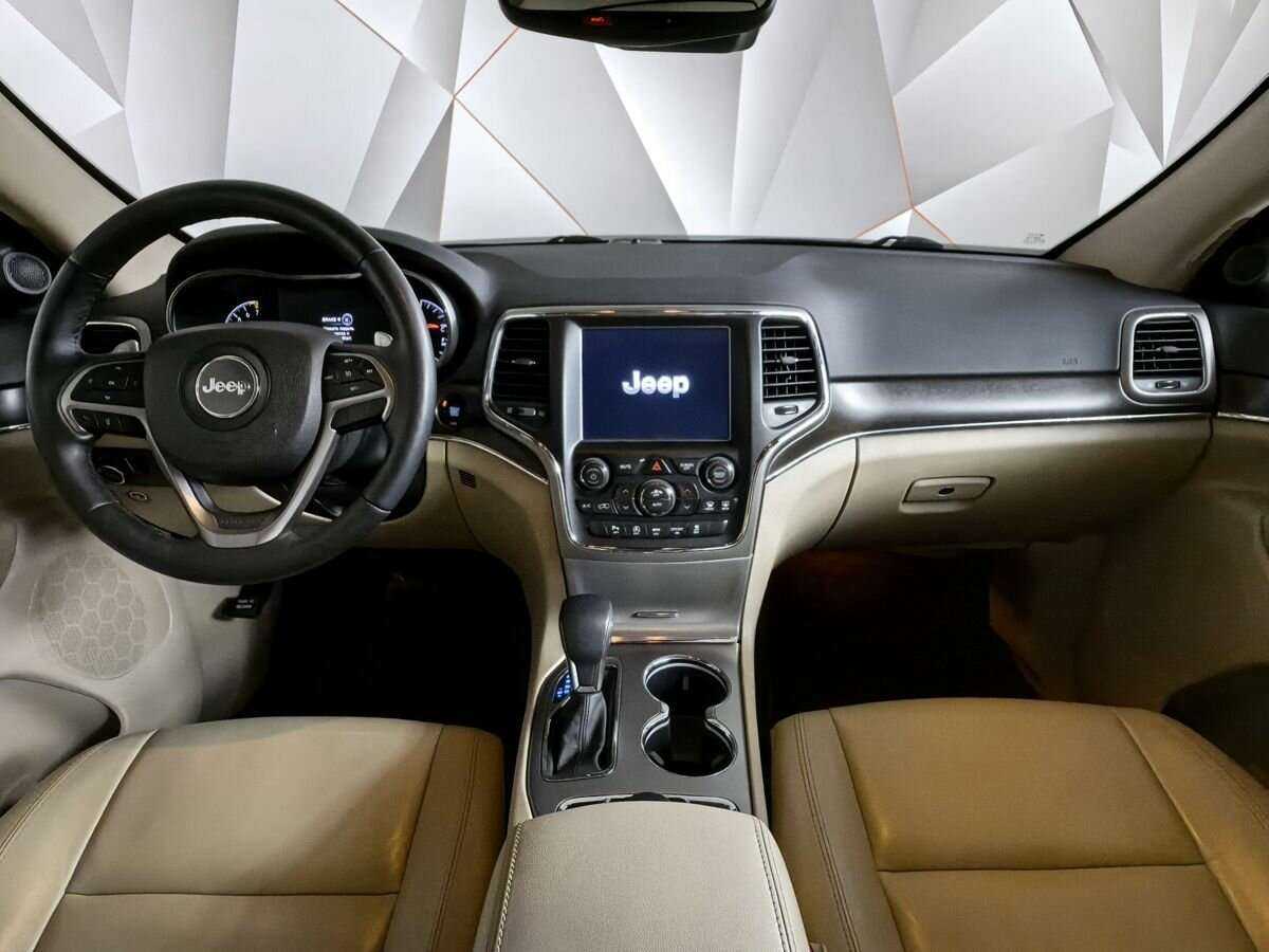 Jeep Grand Cherokee с пробегом — 2018 год. Фото: #9
