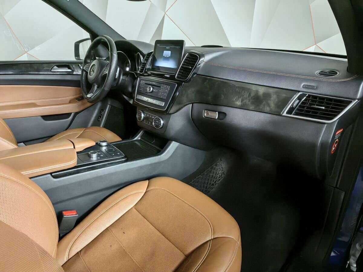 Mercedes-Benz GLS с пробегом — 2018 год. Фото: #8