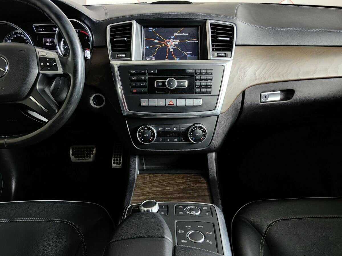 Mercedes-Benz GL-Класс с пробегом — 2013 год. Фото: #10