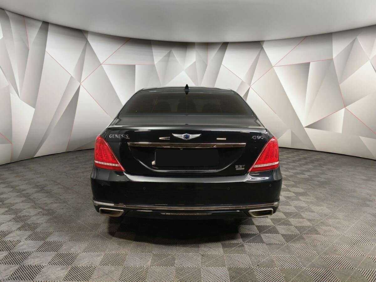 Genesis G90 с пробегом — 2016 год. Фото: #7