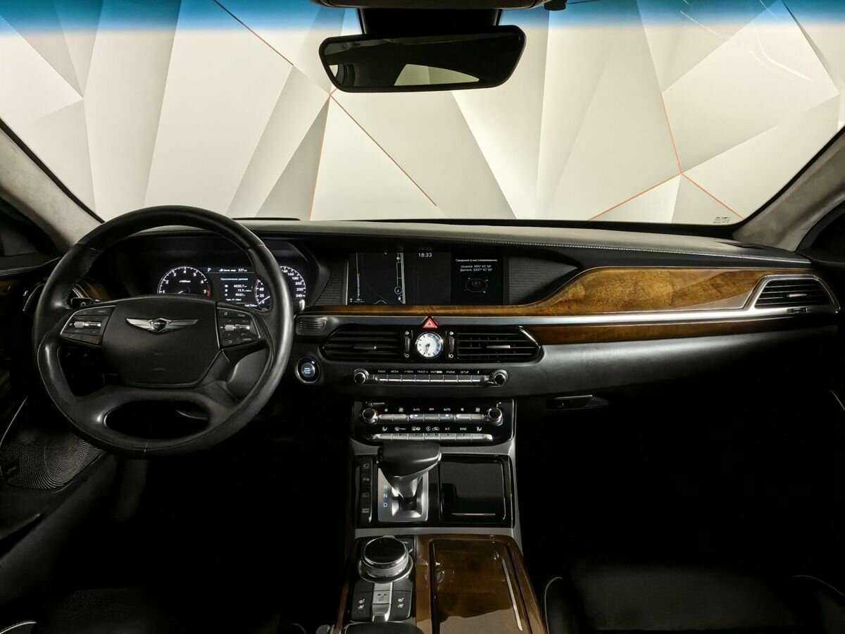 Genesis G90 с пробегом — 2016 год. Фото: #9