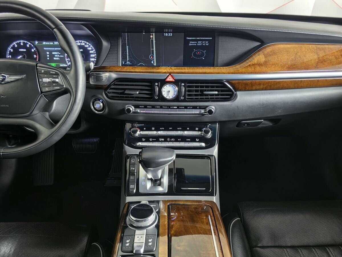 Genesis G90 с пробегом — 2016 год. Фото: #10
