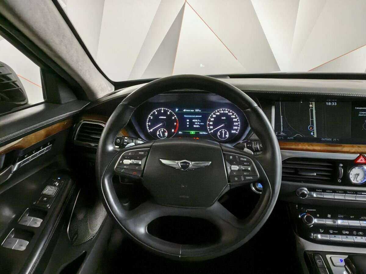 Genesis G90 с пробегом — 2016 год. Фото: #14