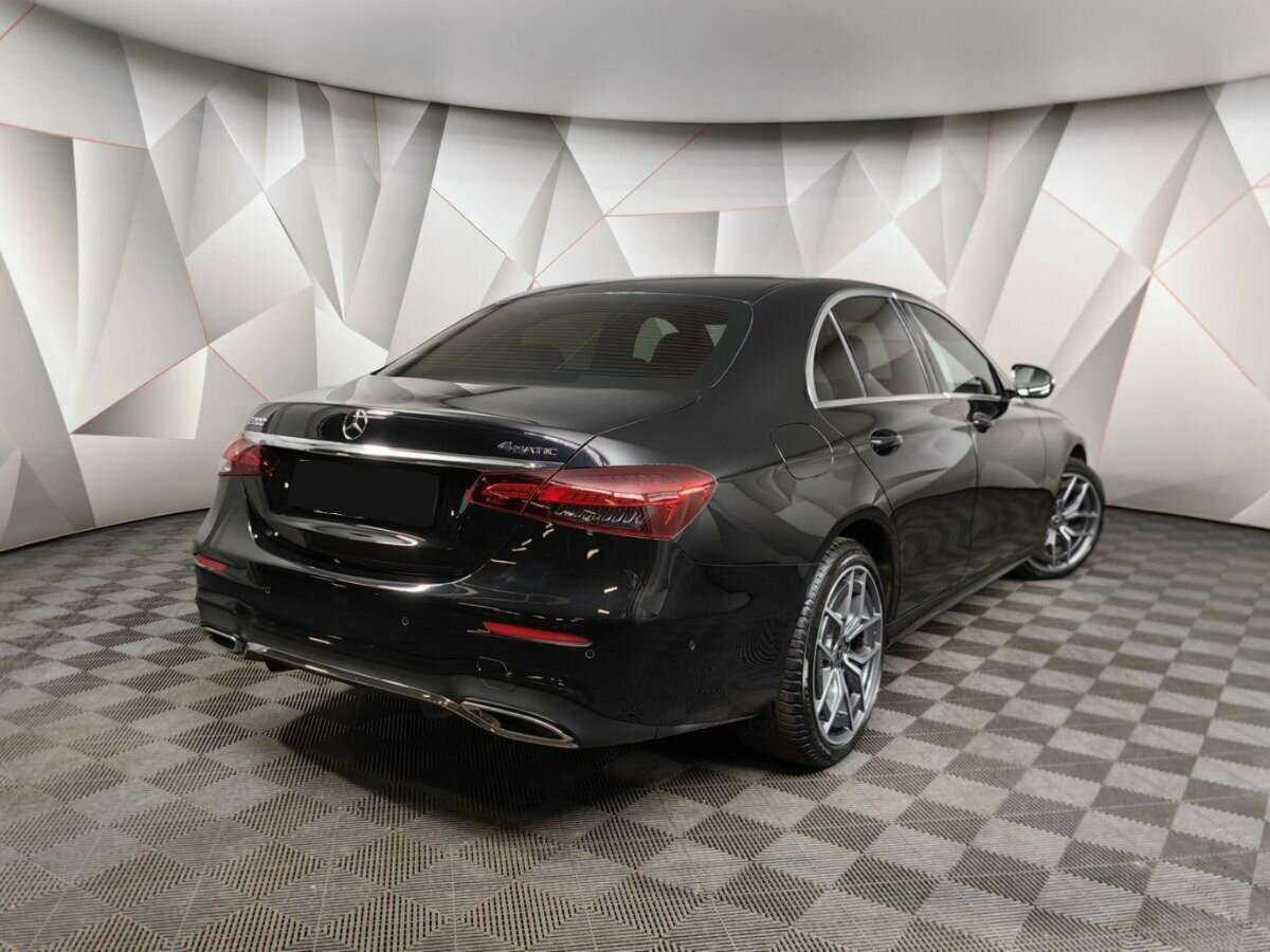 Mercedes-Benz E-Класс с пробегом — 2021 год. Фото: #1