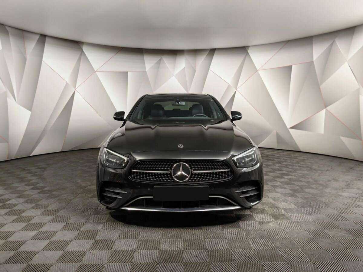 Mercedes-Benz E-Класс с пробегом — 2021 год. Фото: #6