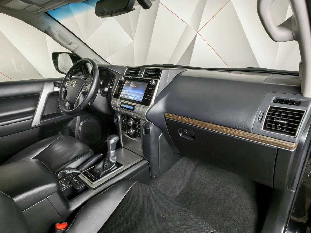 Toyota Land Cruiser Prado с пробегом — 2020 год. Фото: #8