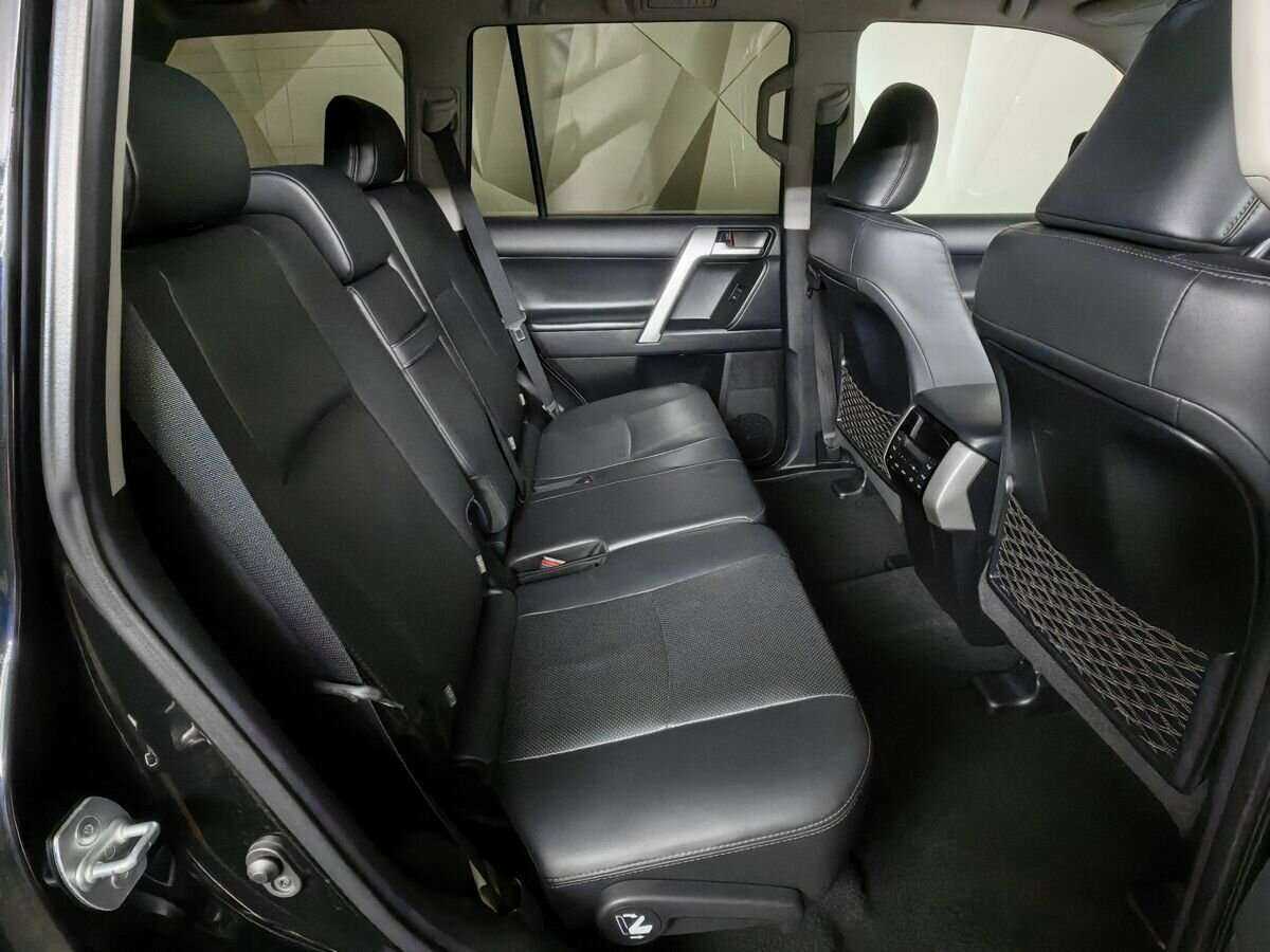 Toyota Land Cruiser Prado с пробегом — 2020 год. Фото: #9