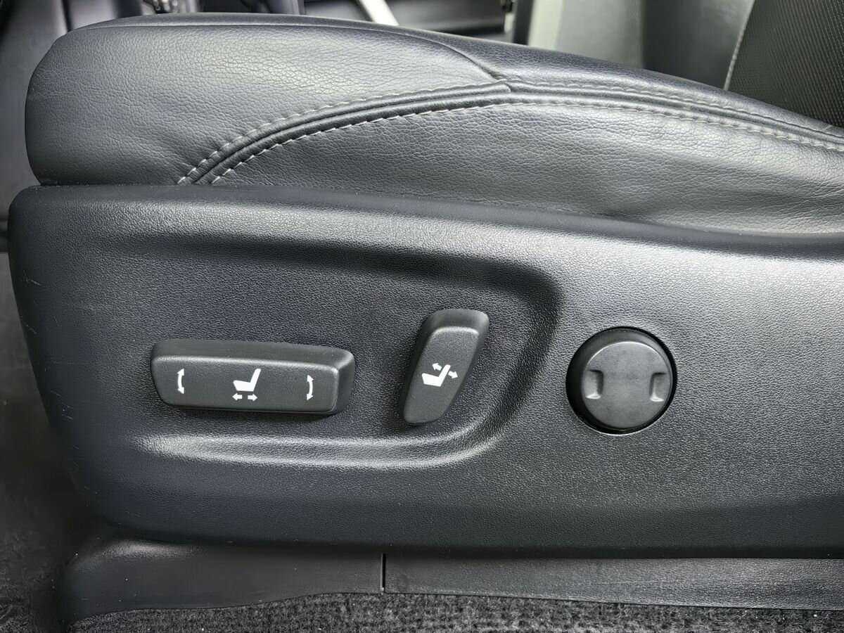 Toyota Land Cruiser Prado с пробегом — 2020 год. Фото: #15