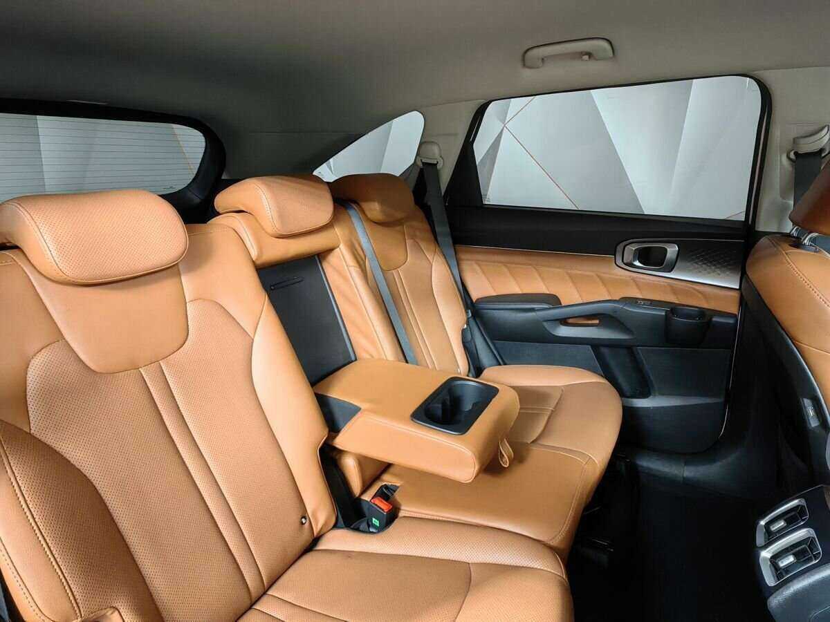 Kia Sorento с пробегом — 2020 год. Фото: #12