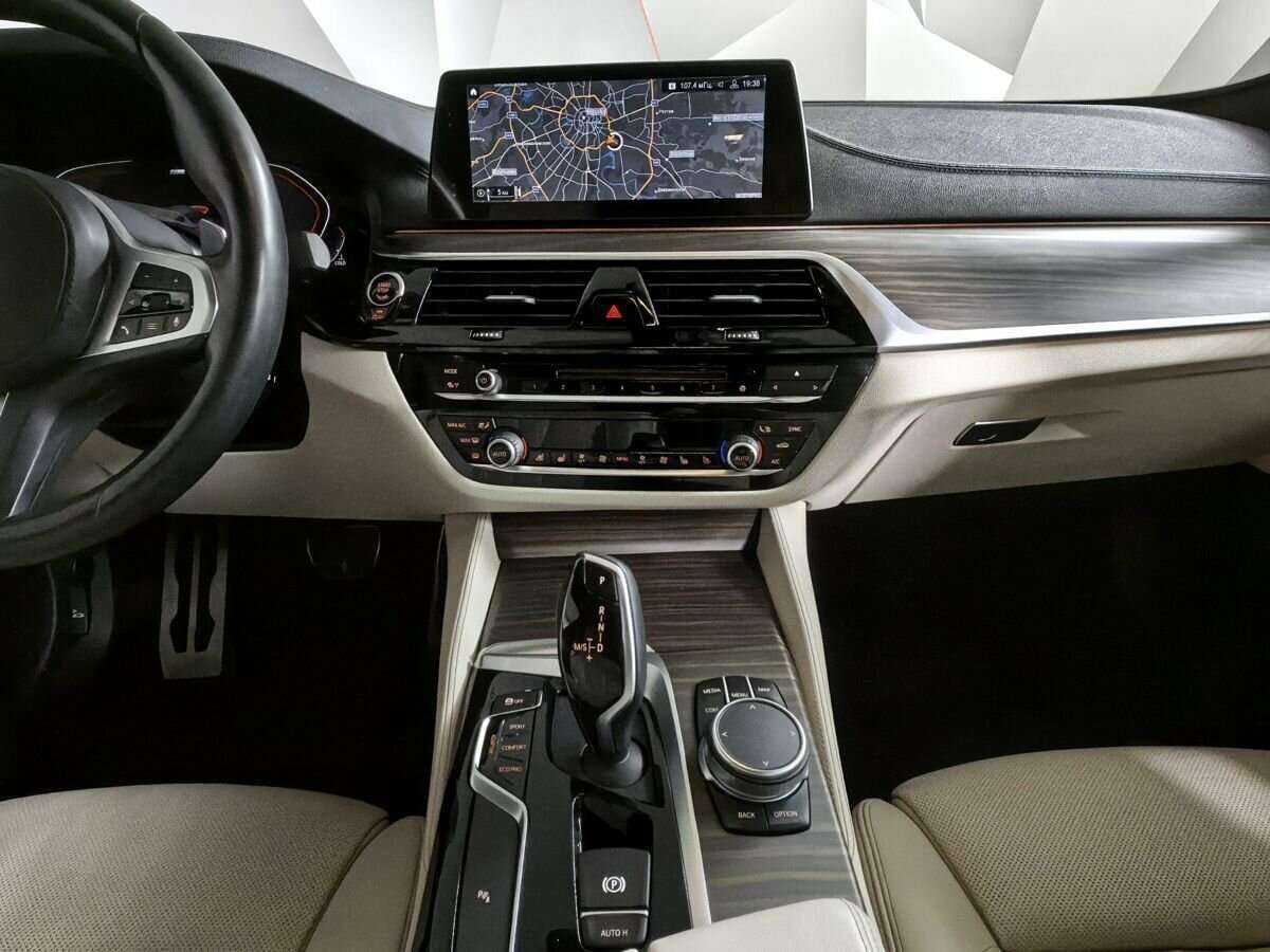 BMW 5 серии с пробегом — 2019 год. Фото: #10