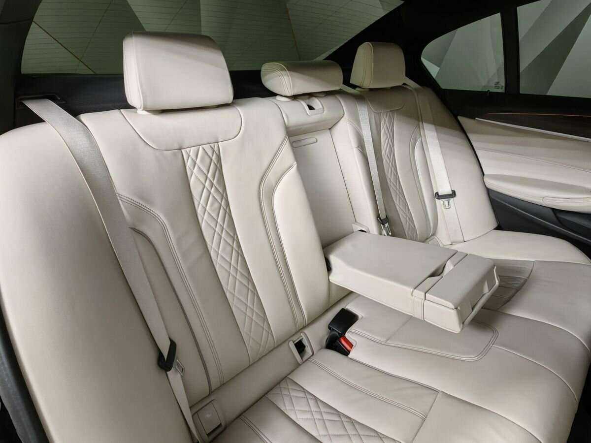 BMW 5 серии с пробегом — 2019 год. Фото: #12