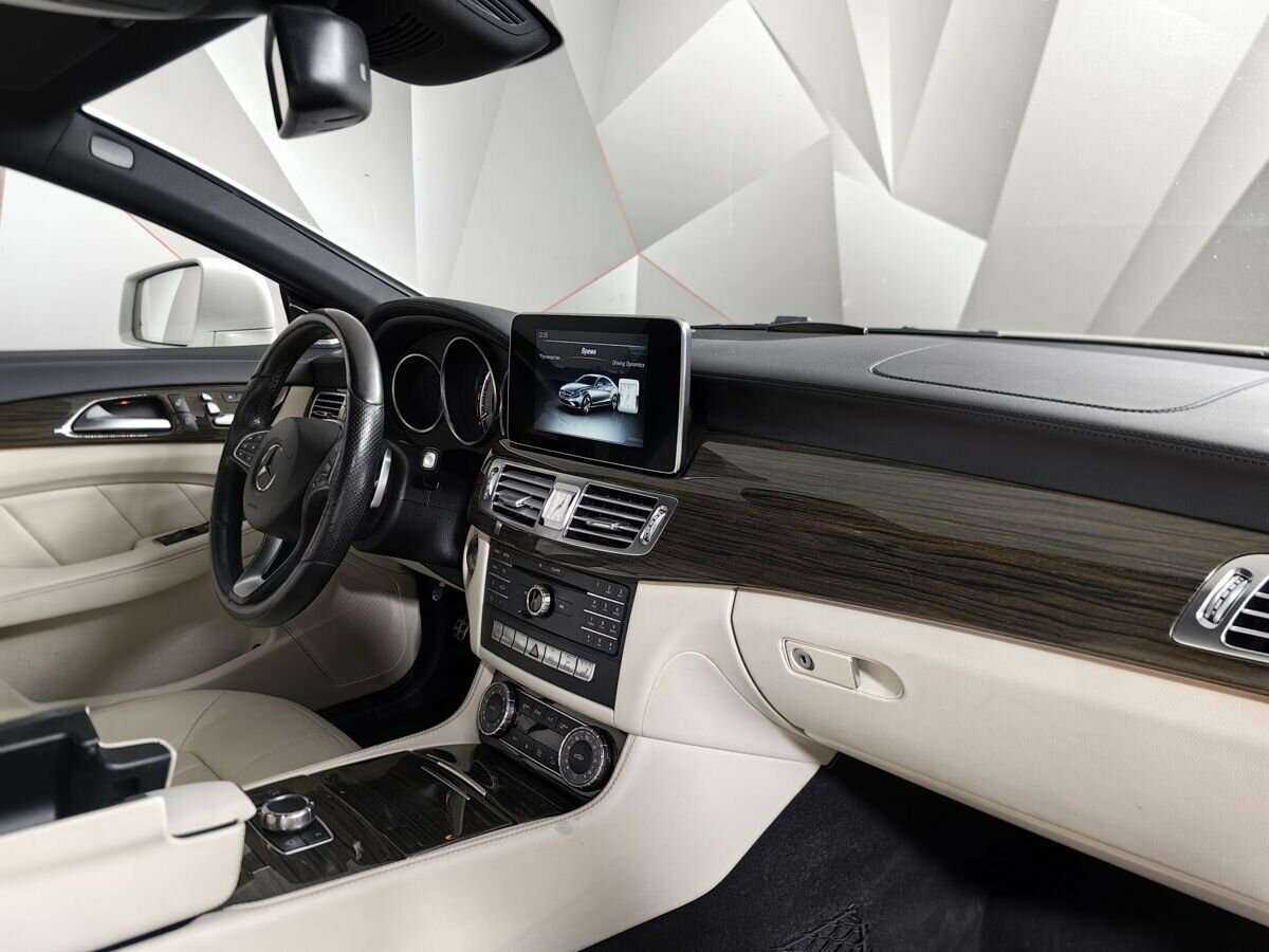 Mercedes-Benz CLS с пробегом — 2016 год. Фото: #8