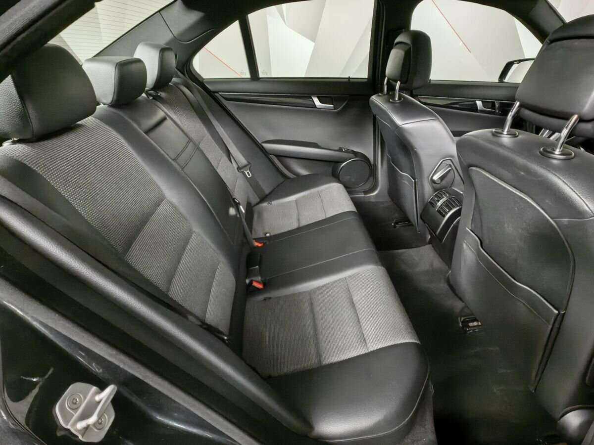 Mercedes-Benz C-Класс с пробегом — 2011 год. Фото: #11