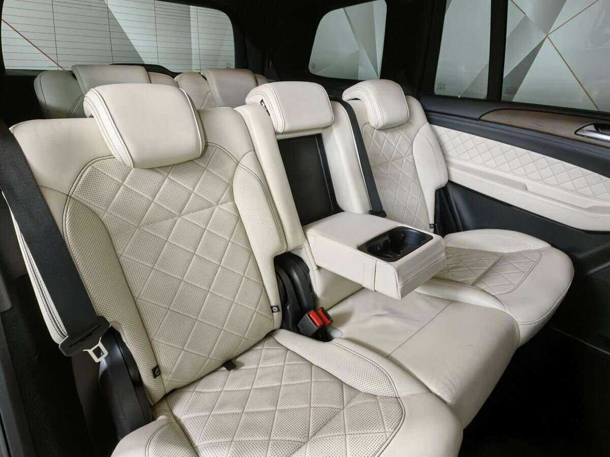 Mercedes-Benz GLS с пробегом — 2016 год. Фото: #12