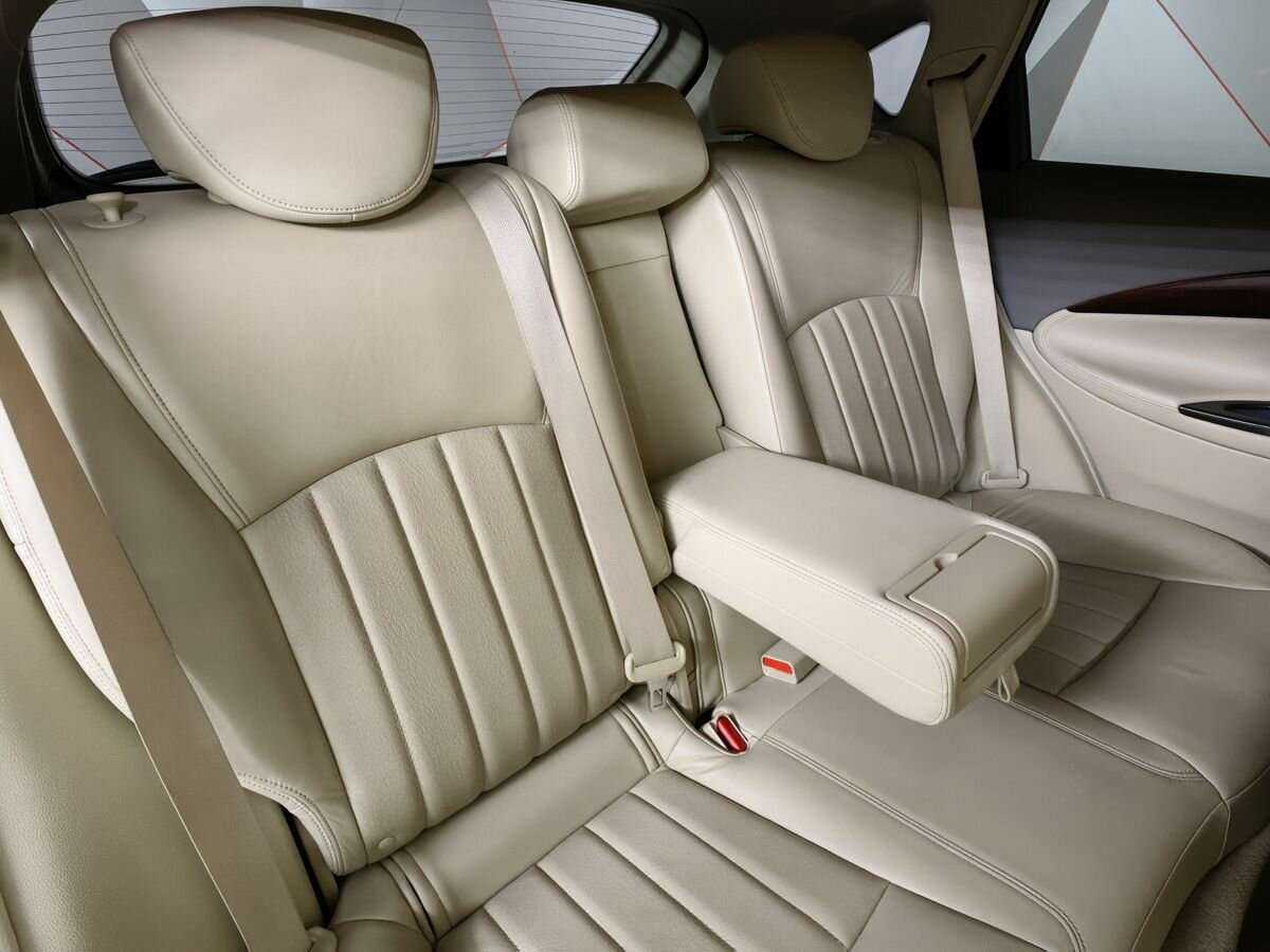 Infiniti EX с пробегом — 2012 год. Фото: #12