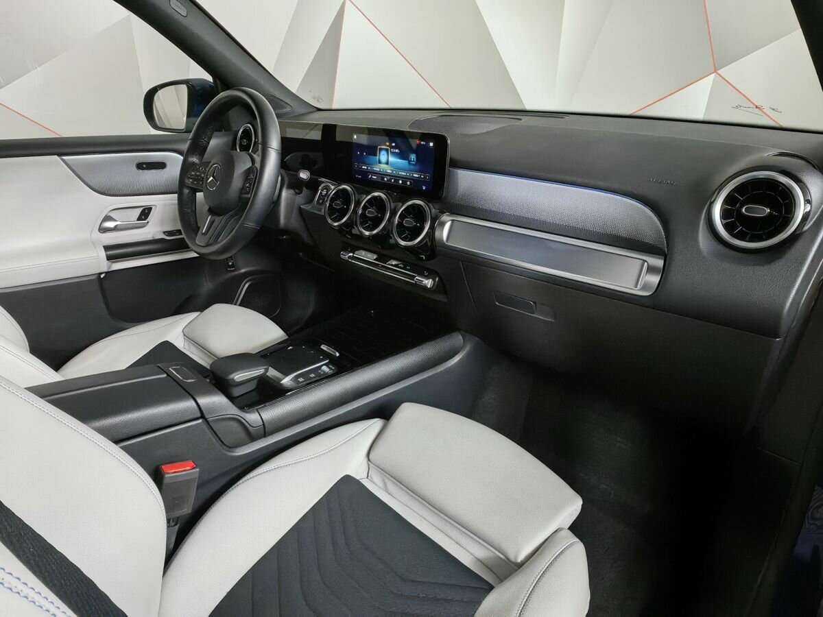 Mercedes-Benz GLB с пробегом — 2021 год. Фото: #8