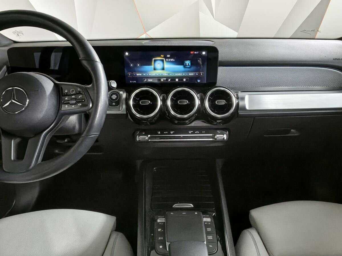 Mercedes-Benz GLB с пробегом — 2021 год. Фото: #10