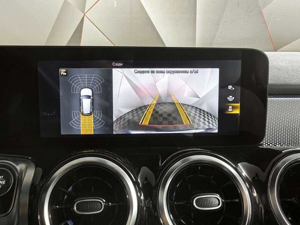 Mercedes-Benz GLB с пробегом — 2021 год. Фото: #16