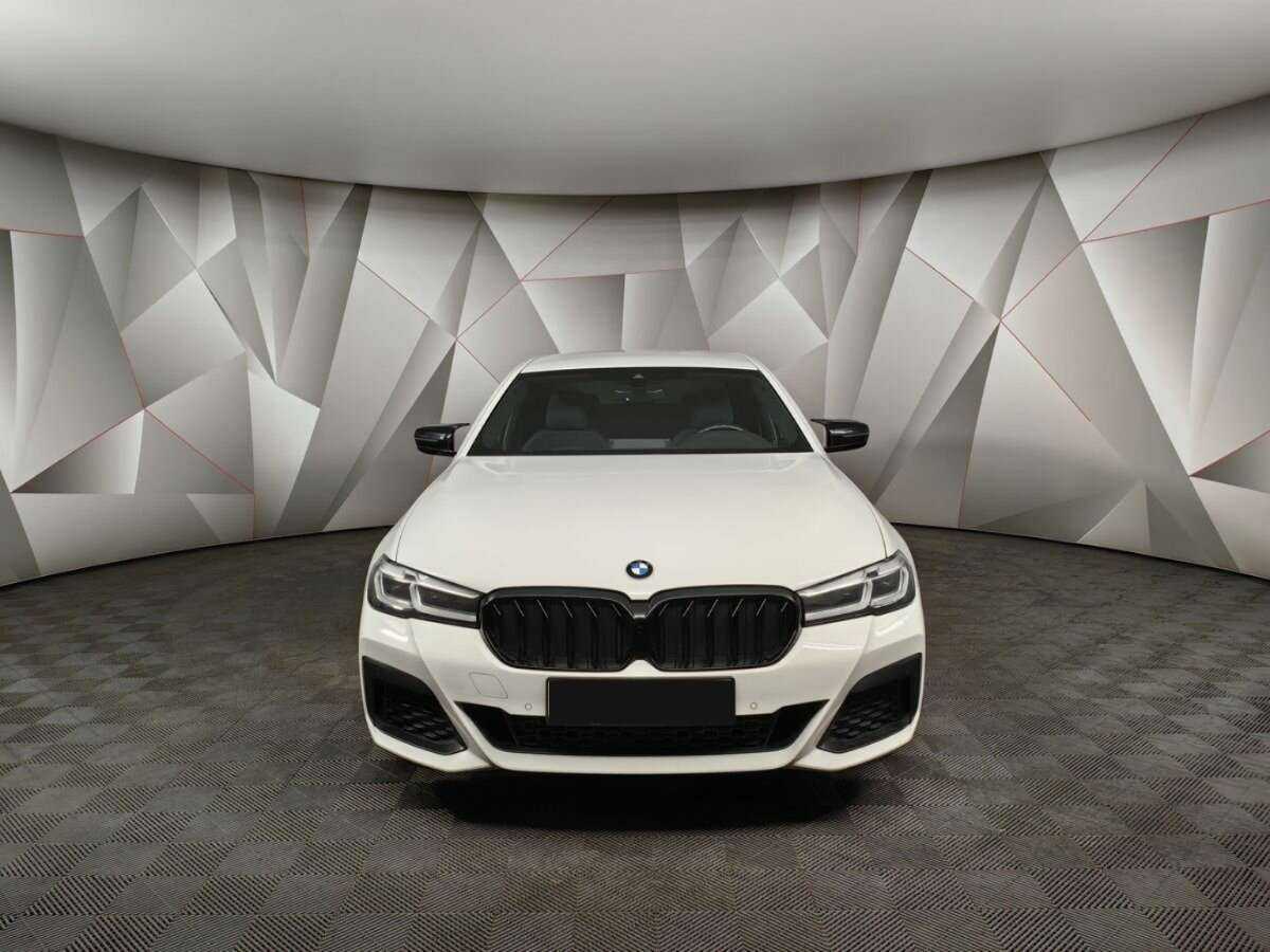 BMW 5 серии с пробегом — 2020 год. Фото: #6