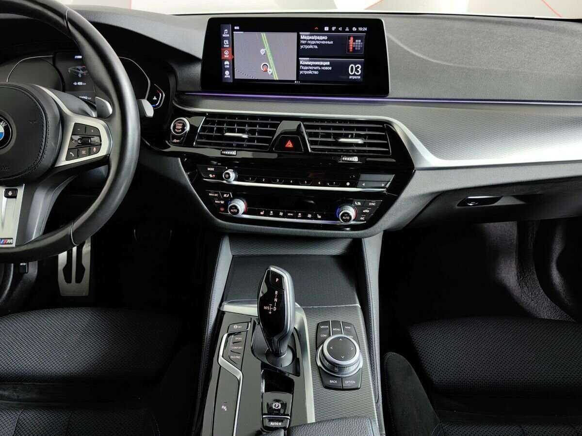 BMW 5 серии с пробегом — 2020 год. Фото: #10