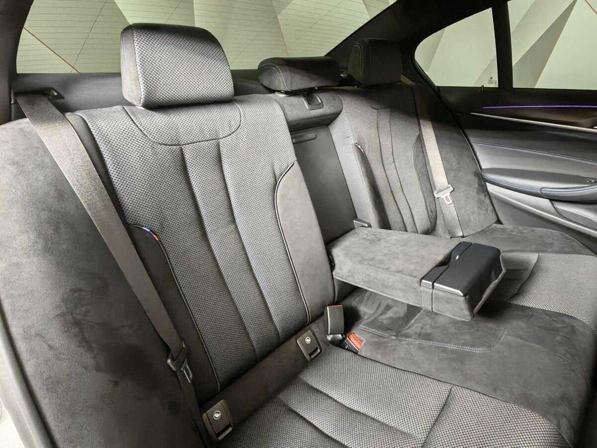 BMW 5 серии с пробегом — 2020 год. Фото: #12