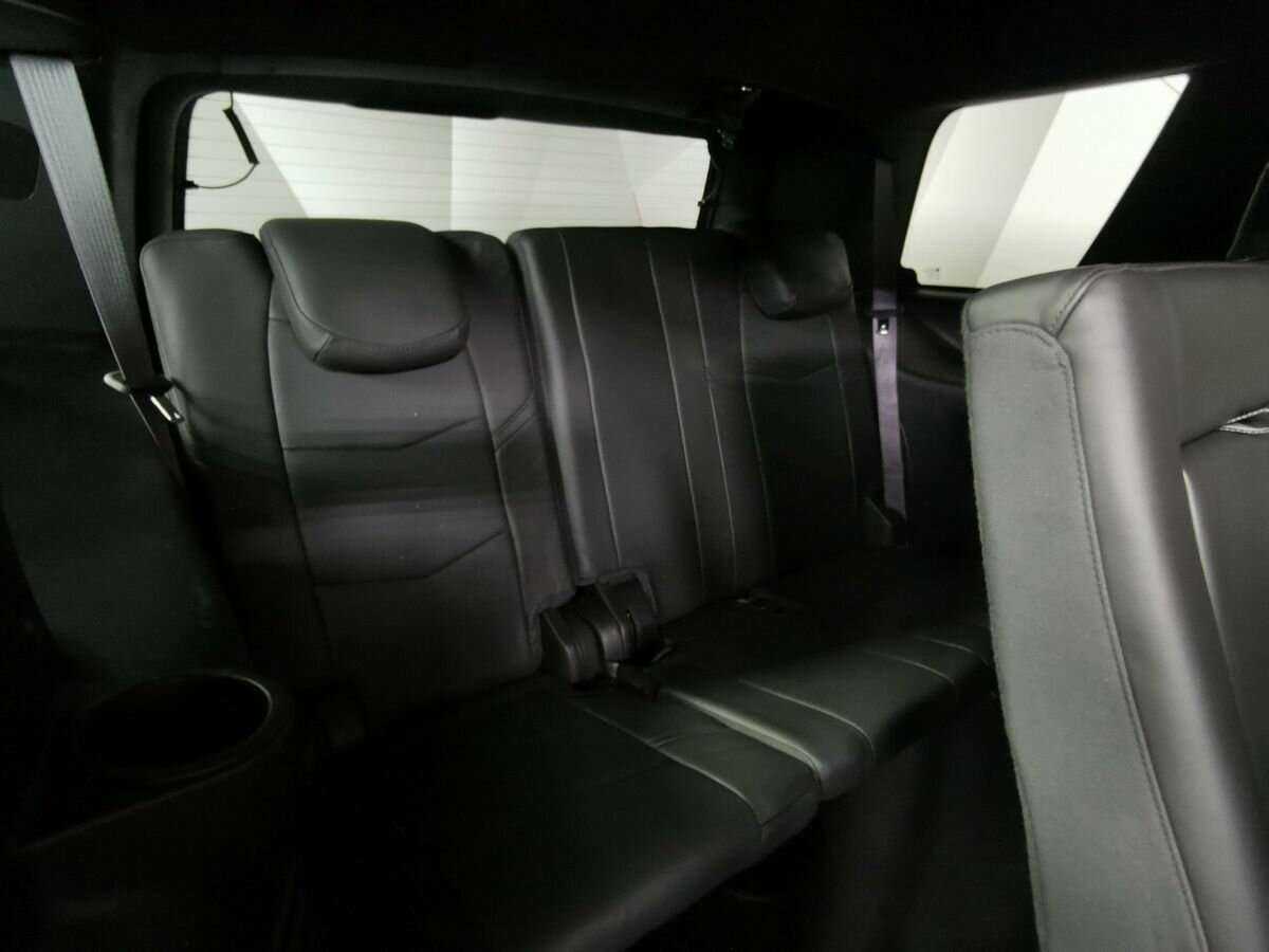 Cadillac Escalade с пробегом — 2016 год. Фото: #13