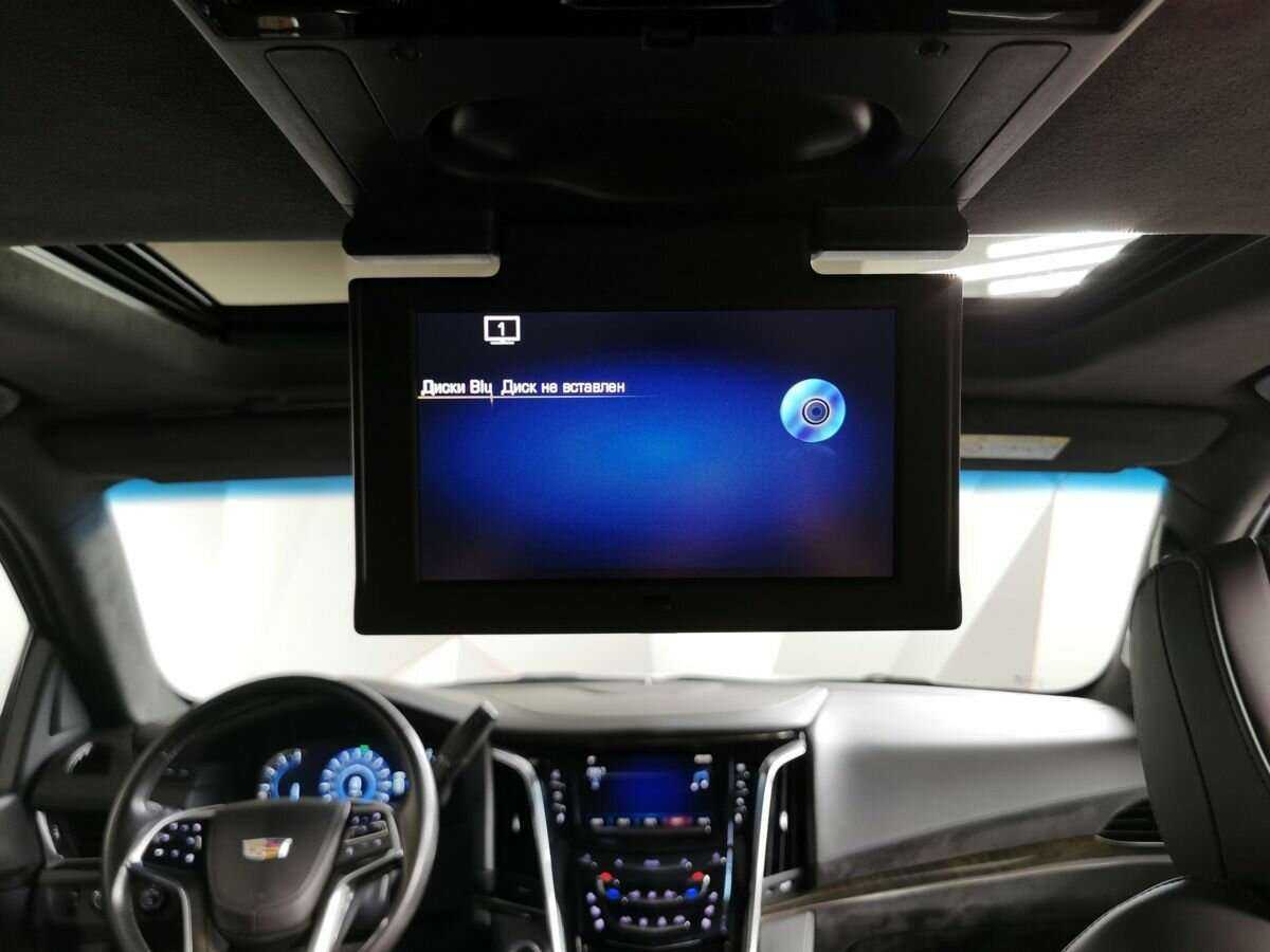 Cadillac Escalade с пробегом — 2016 год. Фото: #14