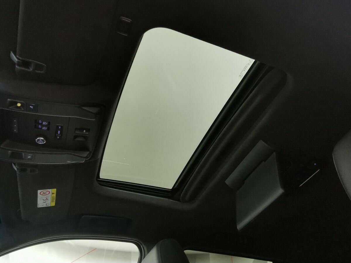 Cadillac Escalade с пробегом — 2016 год. Фото: #17