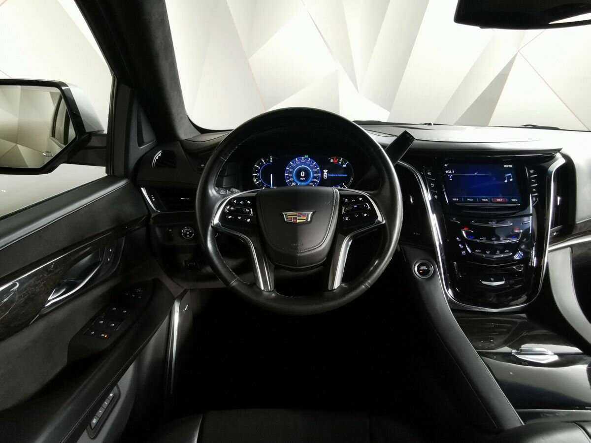 Cadillac Escalade с пробегом — 2016 год. Фото: #22
